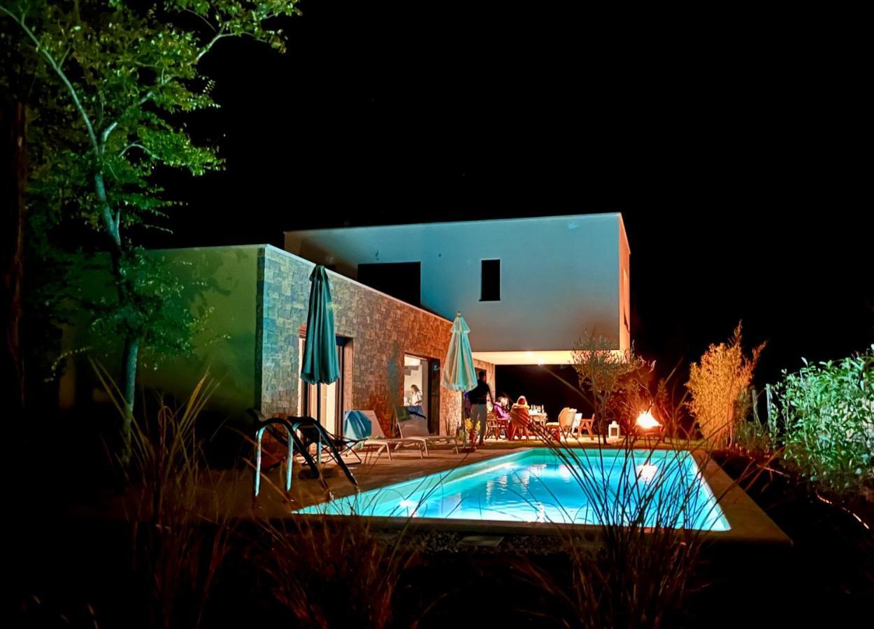 Villa Zen - With Pool & Close To The Sea Tar-Vabriga Exteriör bild